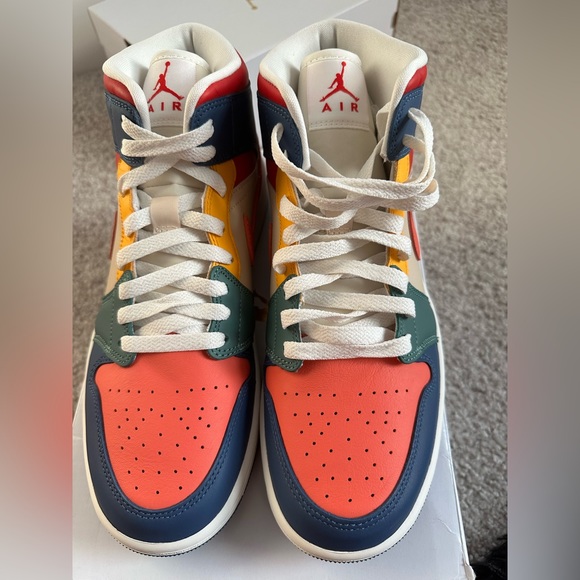 SOLD. - Picture 2 of 7